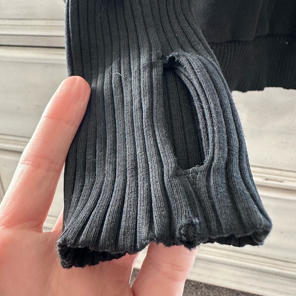 Alo Haze Cowl Neck - Picture 5 of 9